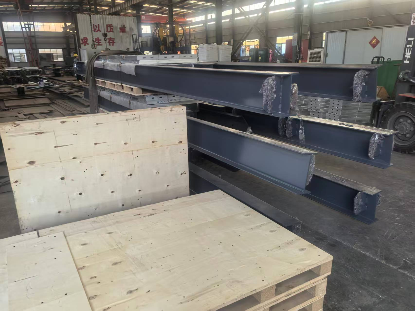 लिवेइयुआन स्टील स्ट्रक्चर ने नॉर्वे को स्टील स्ट्रक्चर वेयरहाउस निर्यात पूरा किया, जल्द ही शिप किया जाएगा