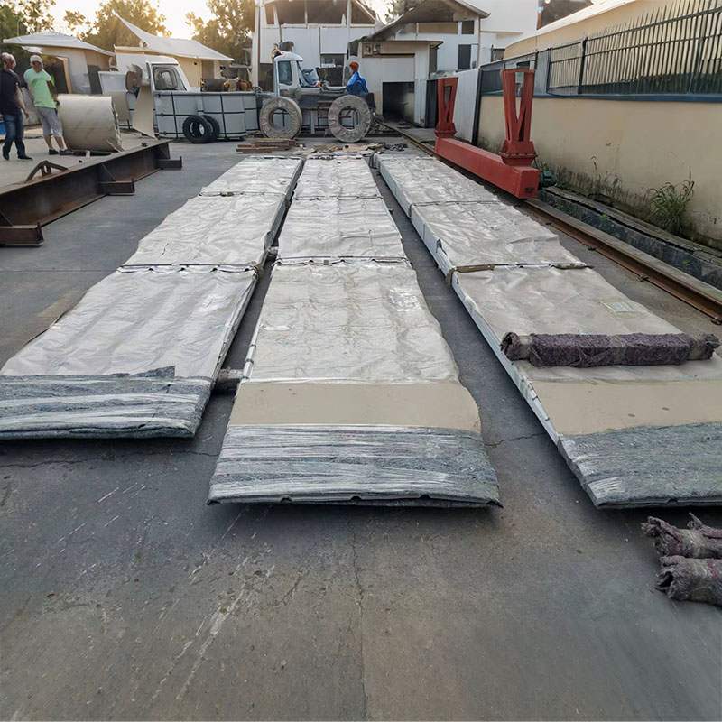 रंगीन स्टील प्लेटें क्या हैं और वे आधुनिक छत प्रणालियों पर हावी क्यों हो रही हैं?