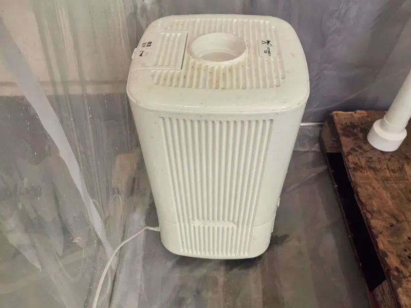 क़िंगदाओ लिवेइयुआन इस्पात संरचना ने समुद्री जलवायु परिस्थितियों में इस्पात संरचनाओं के लिए संक्षारण संरक्षण की रक्षा करते हुए, नमक स्प्रे परीक्षण सफलतापूर्वक पूरा किया